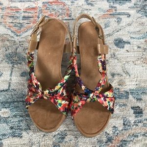 Aerosoles Plush Pillow Floral Wedges